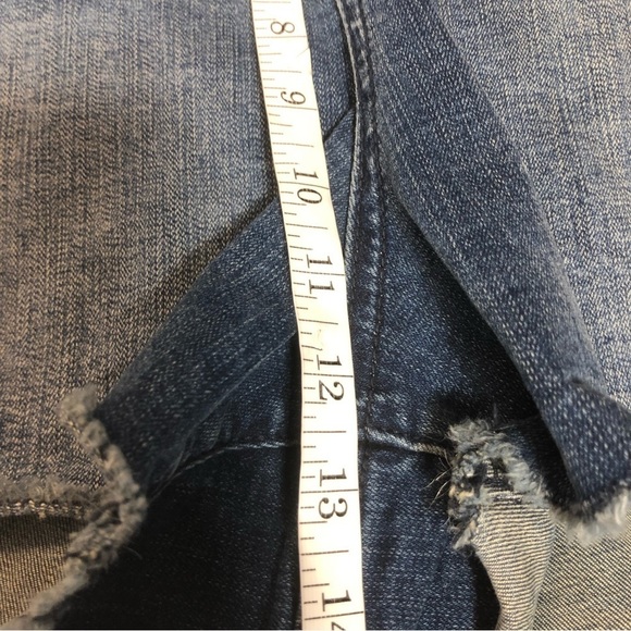 TORRID Embroidered High Rise Jean Shorts, size 22 - Picture 11 of 12